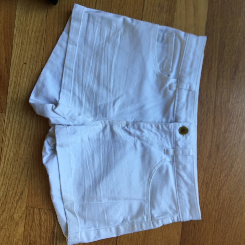 H&M Shorts - Picture 4 of 9